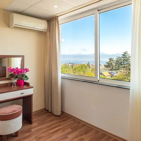 Gioia Sea View וארנה