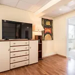 Апартамент Gioia Sea View *